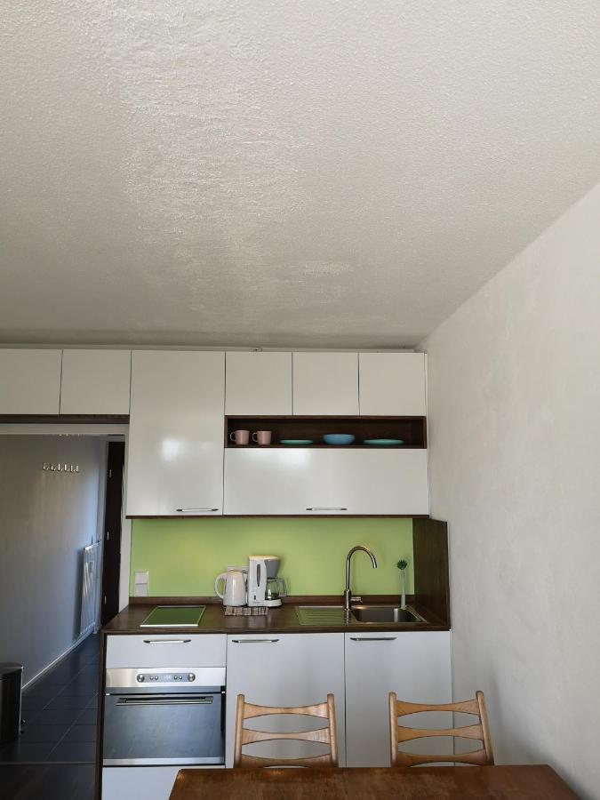Sunny Seaside Apartment Киль Экстерьер фото